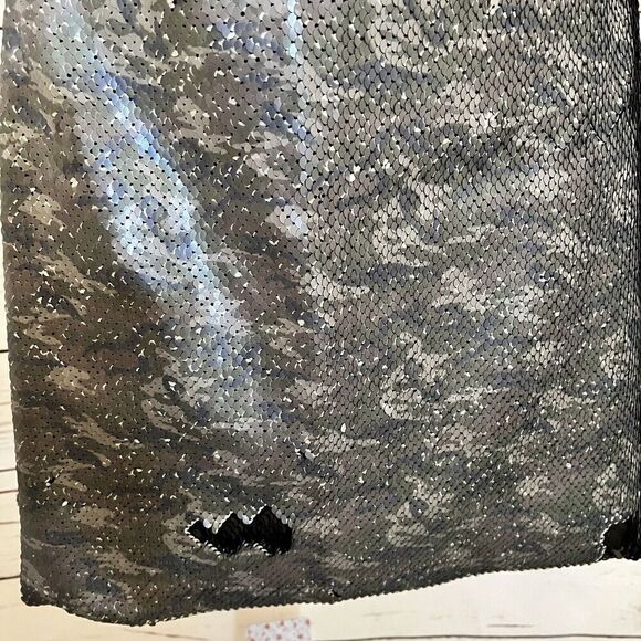 Free People Camo & Black Sequins Mini Skirt Stretch Hidden Zip Size S NWT - Picture 4 of 15